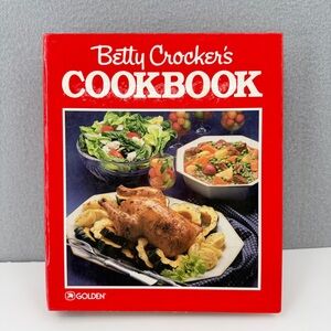 Vintage Betty Crocker's Cookbook 1986 9th Printing 1990 Golden Hardcover 5 Ring